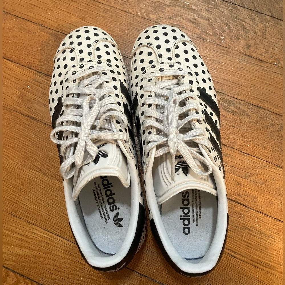 Adidas polka dot Gazelle SIZE 8 Women